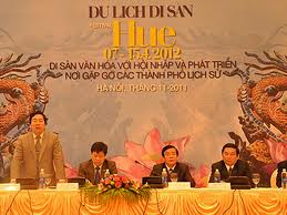 36个外国艺术团报名参加2012年越南顺化艺术节